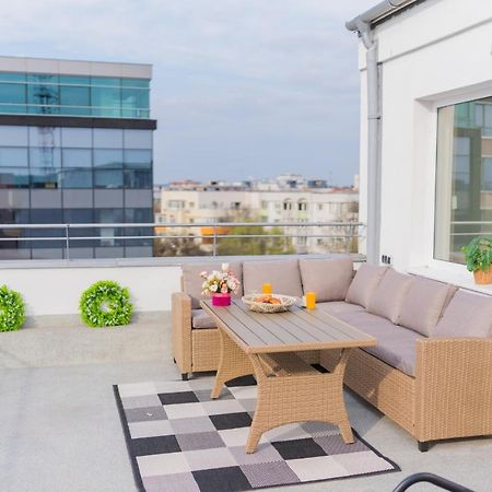 Penthouse With Huge Rooftop Terrace & City View Букурещ Екстериор снимка