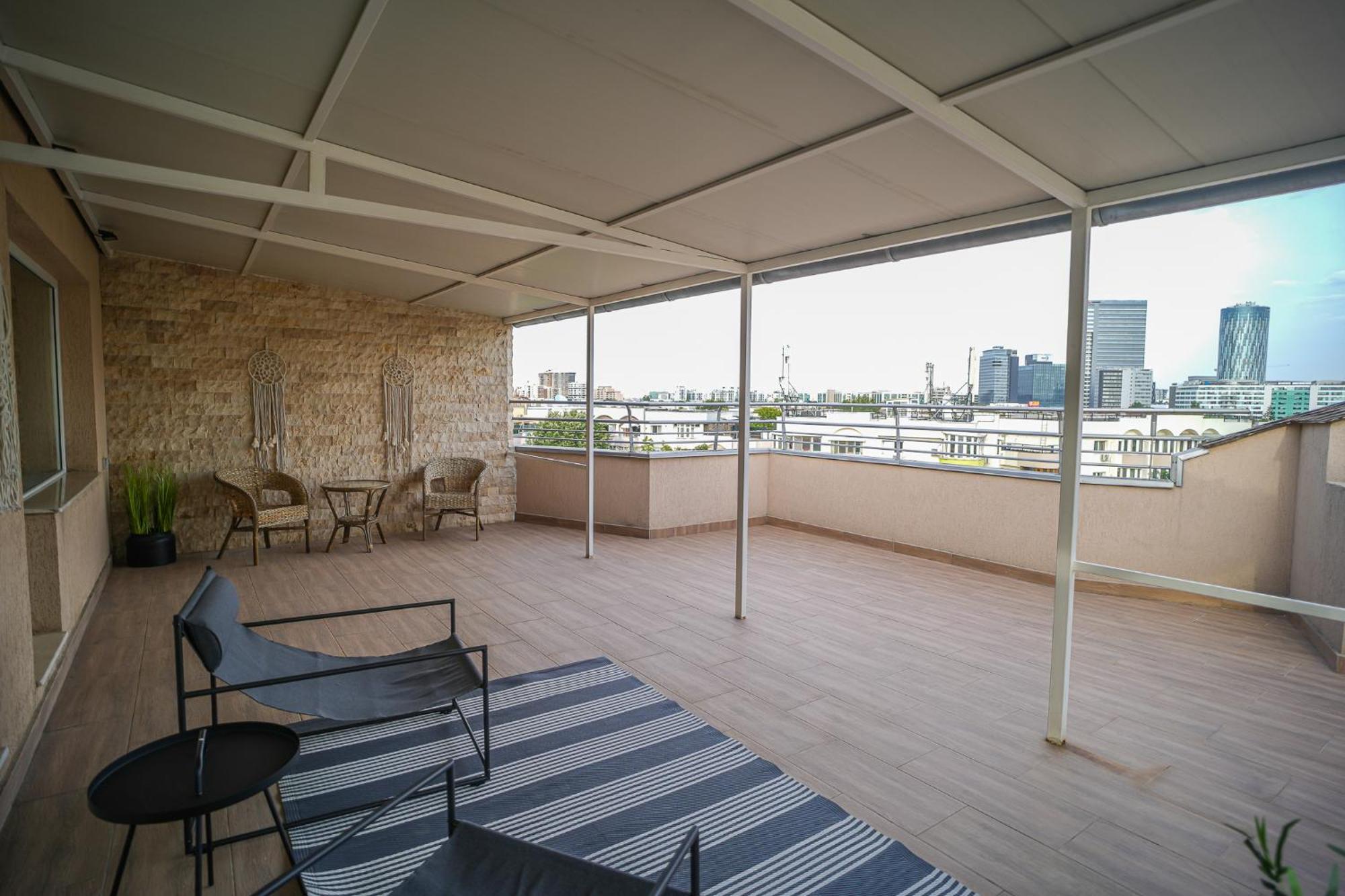 Penthouse With Huge Rooftop Terrace & City View Букурещ Екстериор снимка