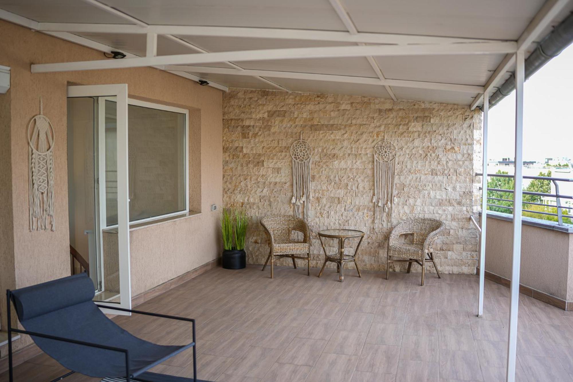 Penthouse With Huge Rooftop Terrace & City View Букурещ Екстериор снимка