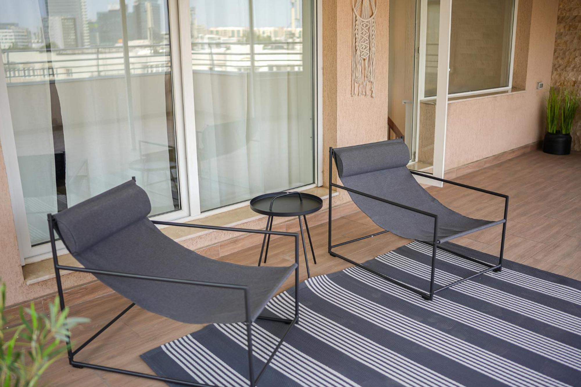 Penthouse With Huge Rooftop Terrace & City View Букурещ Екстериор снимка