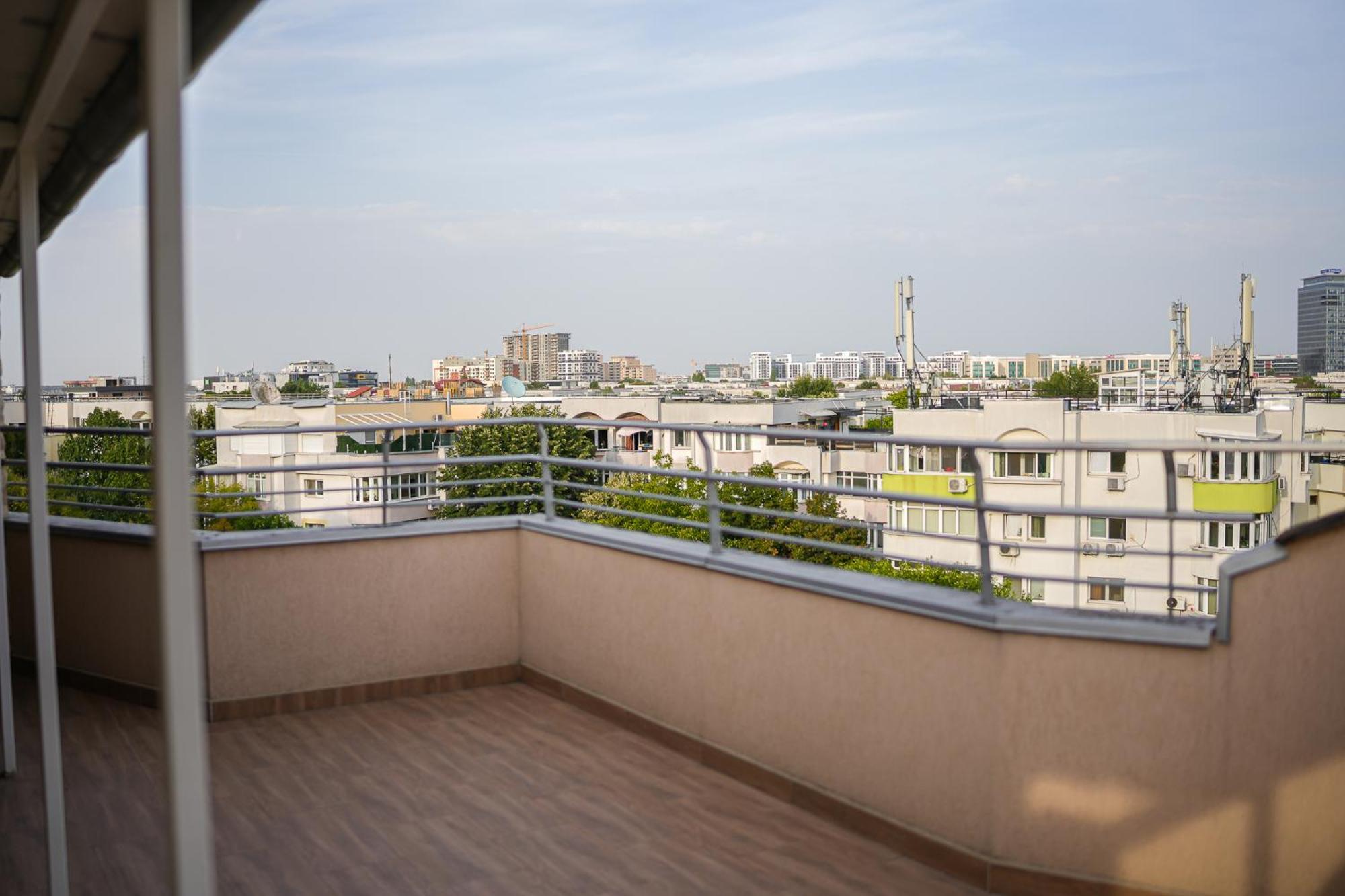 Penthouse With Huge Rooftop Terrace & City View Букурещ Екстериор снимка